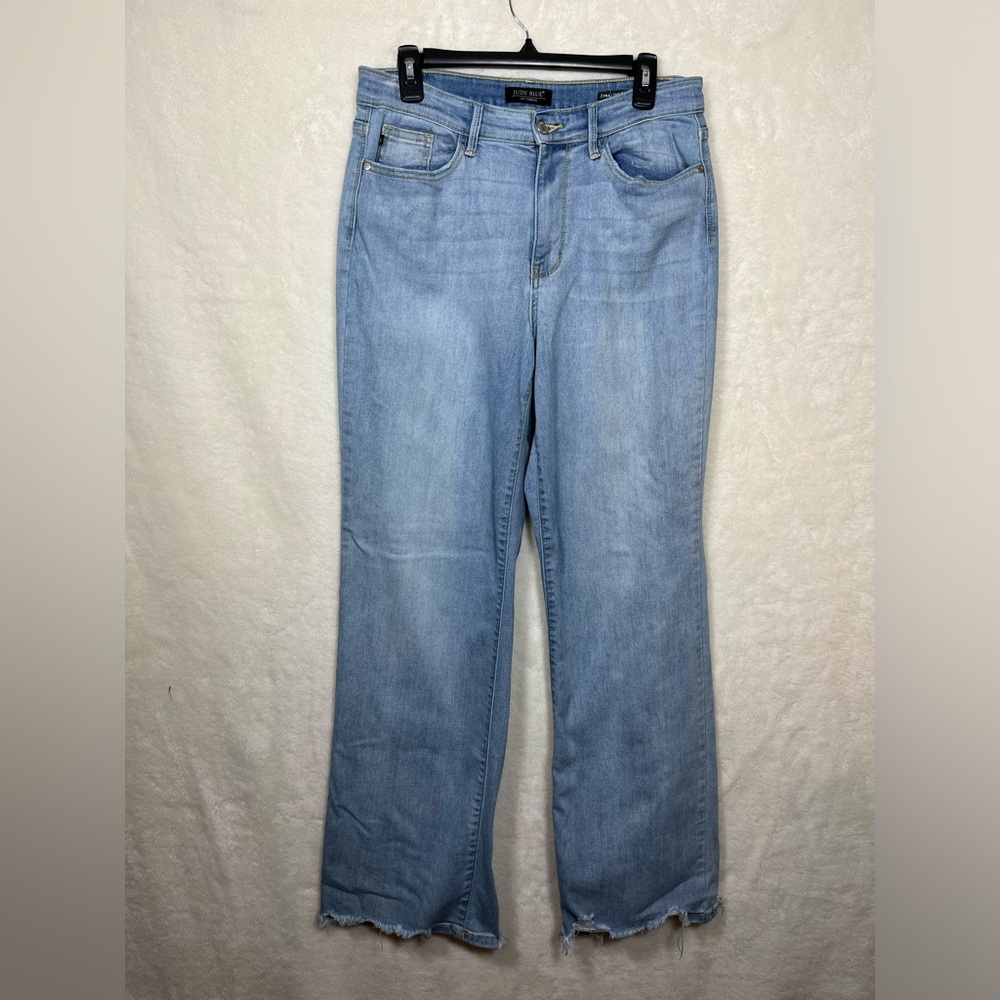 Judy Blue High Waist Straight Fit Light Wash Size 9/29